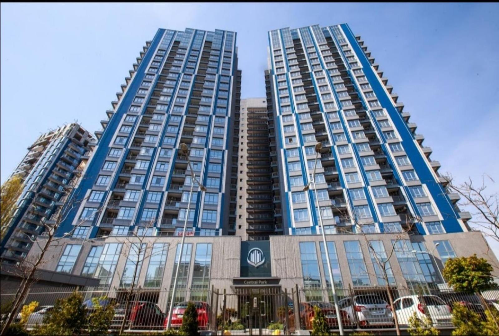 Petrovdom Apartments 3-143 In Rc Central Park, 7 John Mccain Street Kiev Eksteriør billede