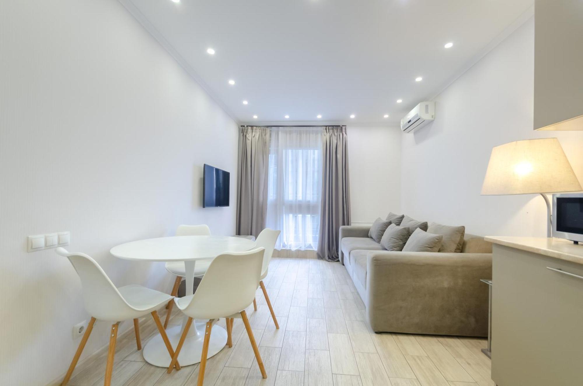 Petrovdom Apartments 3-143 In Rc Central Park, 7 John Mccain Street Kiev Eksteriør billede